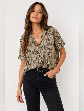 FRAME V-Neck Ladder Stitch Silk Popover Blouse Snake Print L/G NWT $368
